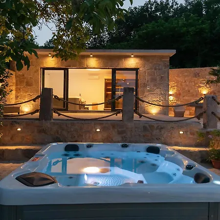 Stunning In With Sauna